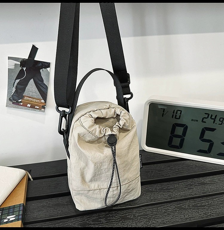 Transfronterizos al aire libre caminata ligera bolsa portátil bolso de cintura de campamento bolso de botella de hombro para escalar montaña