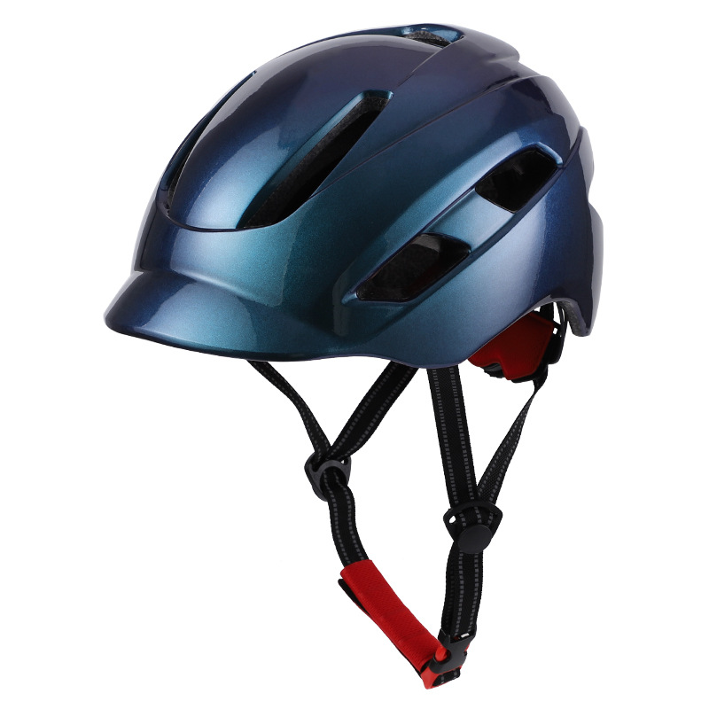 Transfronterizo nuevo casco integrado montar en bicicleta equipo casco hombres y mujeres tapa protectora casco con luz trasera