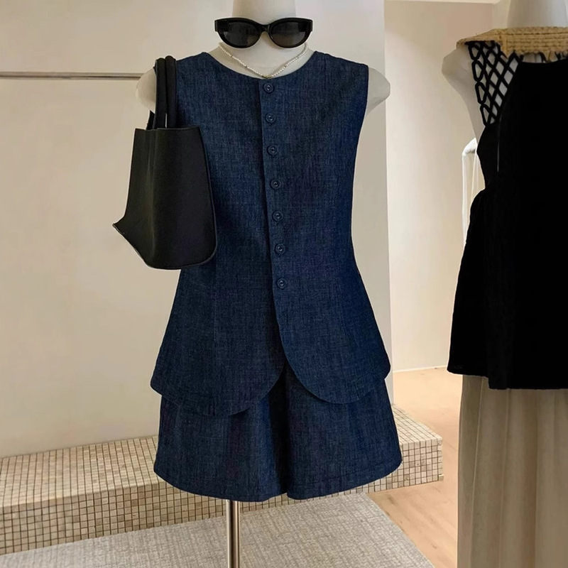 Highly Recommended!! Old Money Style Vest Suit Set with Loose Vest, Denim Shirt, and Wide-Leg Shorts Outfit