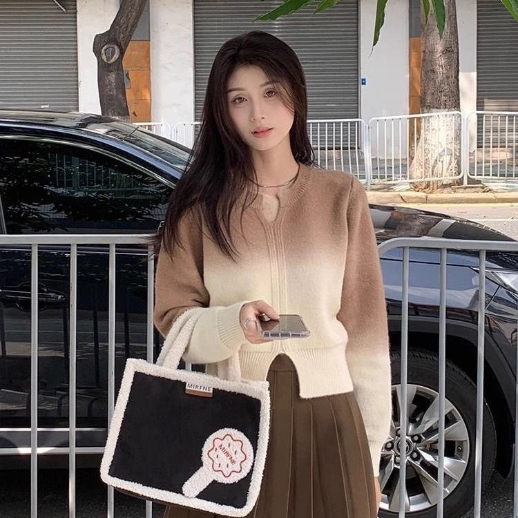 高级感粉色渐变色v领开叉毛衣女秋冬针织内搭打底衫修身短款上衣|undefined