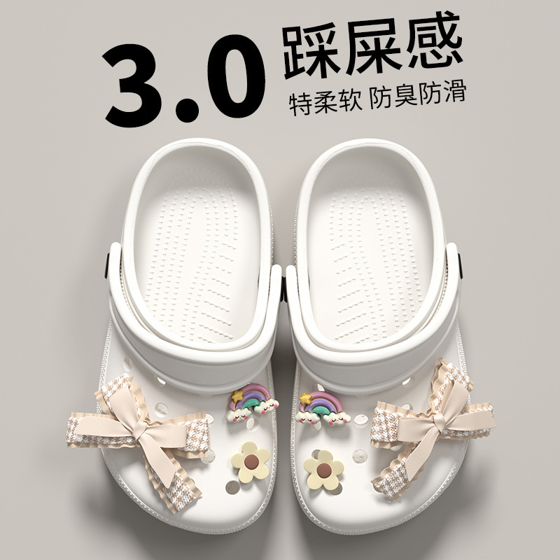 Baotou children's clogs for girls 2026 summer non-slip soft-soled sandals for baby girls for outdoor beach wear