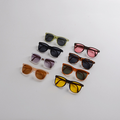 New Foldable Kids Sunglasses for Boys and Girls, Summer Outdoor Travel UV Protection Baby Sunglasses for Children Trendy
