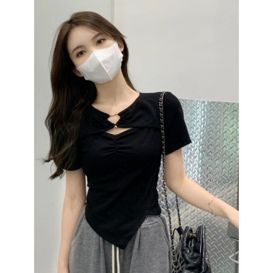Design sense of care machine love hollow short T-shirt summer new hot girl slim irregular short sleeve top women