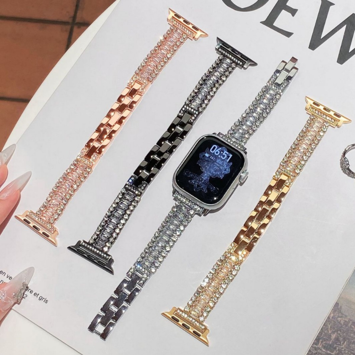 Fully diamond-encrusted three-row zircon metal band for Apple Watch 12th generation (11/10SE)