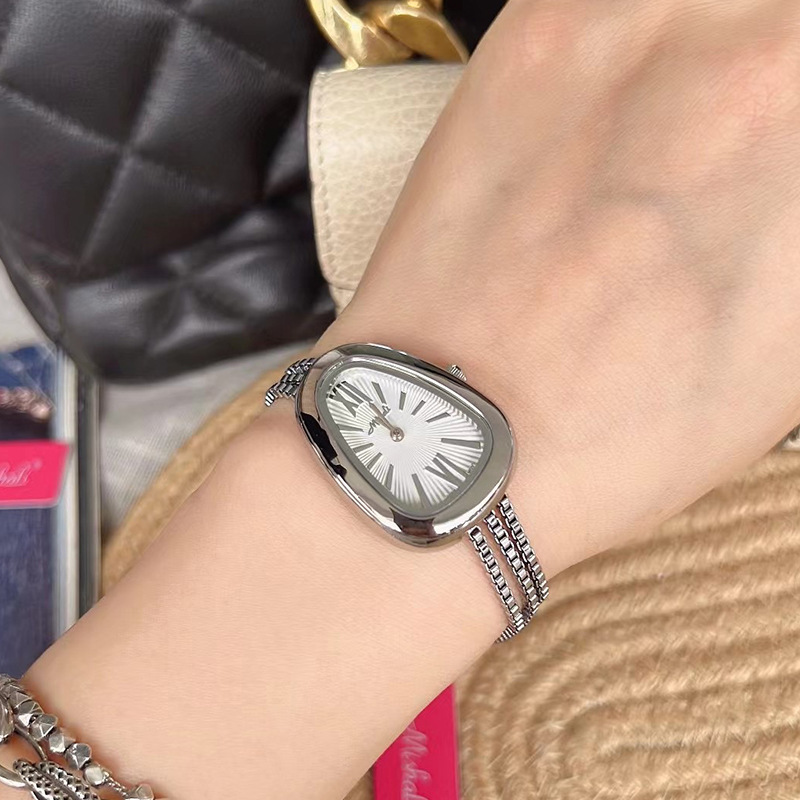 Geometric Pattern Casual Geometric Buckle Quartz Watch Women's Watches