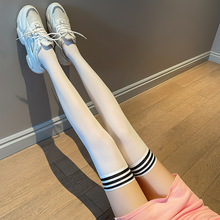 �ļ�����С���m�^ϥ�����mJK�����m��΢���@��Ů�ڰחl�y�LͲ�ٴ�