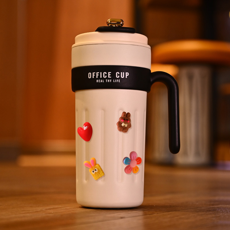 新しいコーヒーカップ 304 ステンレス鋼魔法瓶カップ屋外高価値男性と女性の車のウォーターカップギフト卸売|undefined