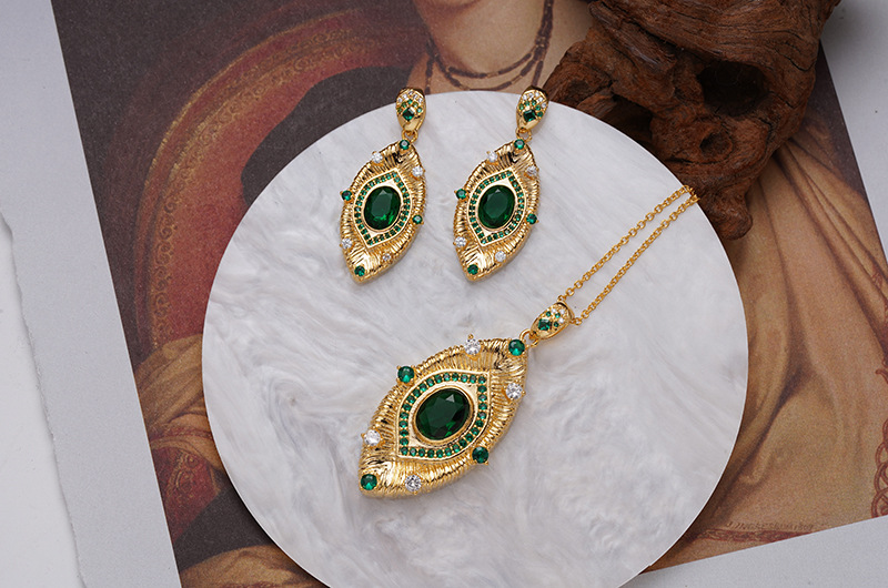 Fashion Oval Copper Inlay Zircon Necklace 1 Piece