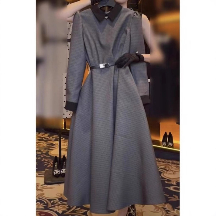 Gray Tweed-Style Dress for Women, Autumn 2026 New Model, Powerful Aura for Formal Occasions, High-End Women's Dress