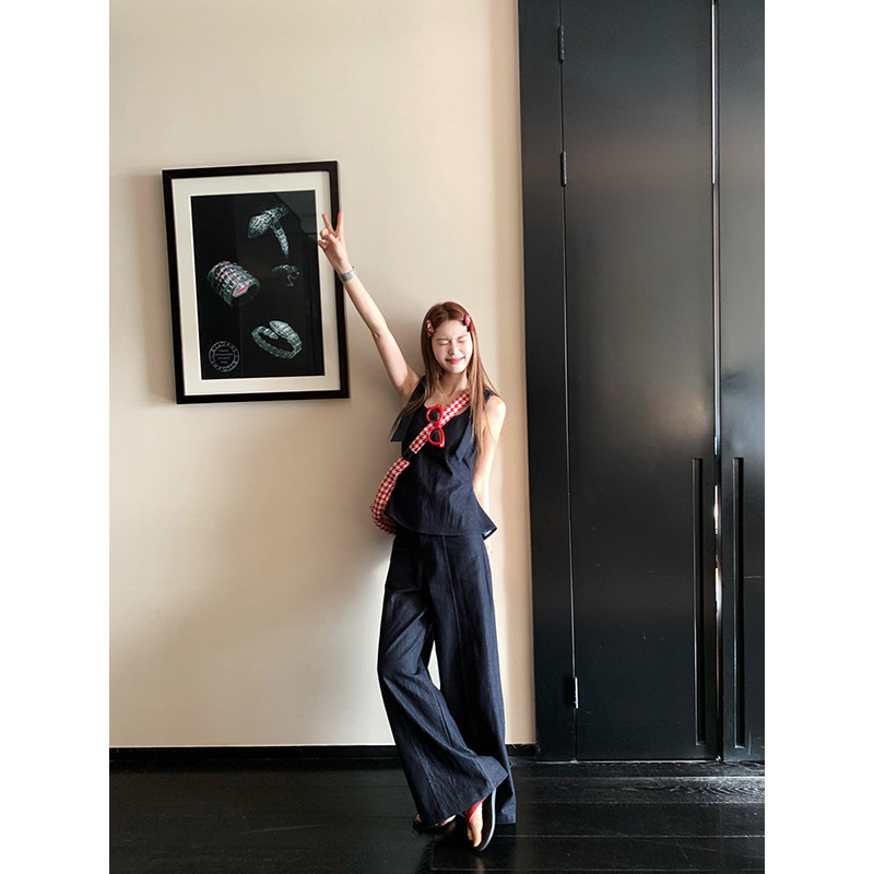 Xiaojunjun Britney Fashionable Deconstructed Style/Retro Waist Hollow Strap Top + Raw Cow Wide Leg Pants Suit