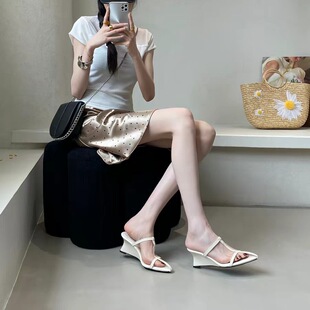 �^�����^�����U�հ���ЬŮ�ļ��⴩�¿��¸߸���Ů�L�_�R����Ь��