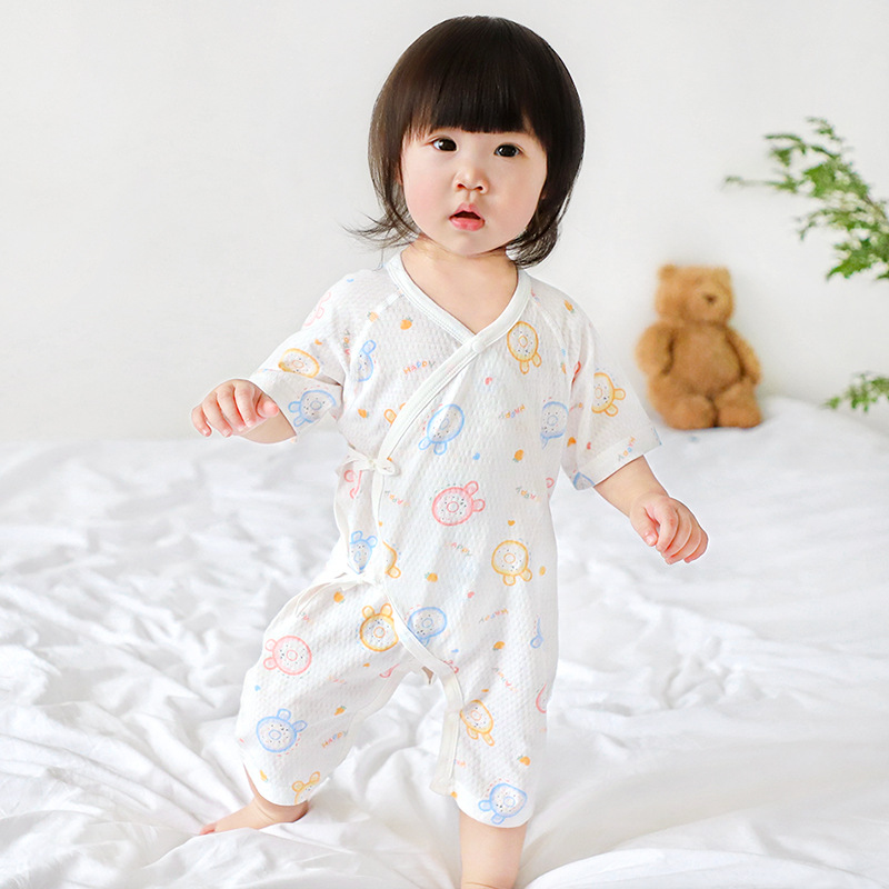 Baby overcoat de verano recién nacido monje de algodón hombre y mujer de manga corta ropa de verano delgada ropa de bebé luna llena