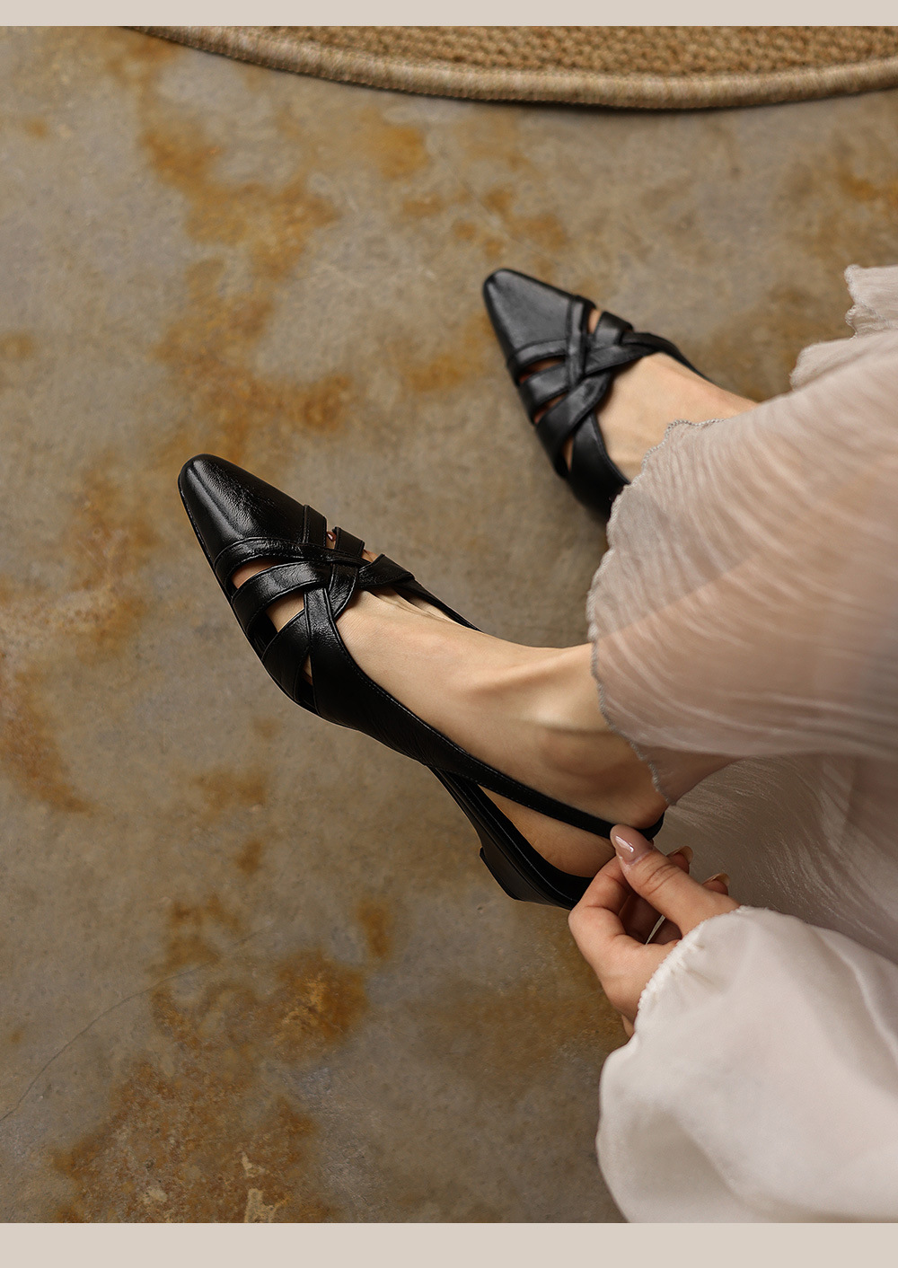 Sandal nữ da cừu gót dày 3 cm phong cách vintage dệt chéo hở mũi — đen chi tiết 14