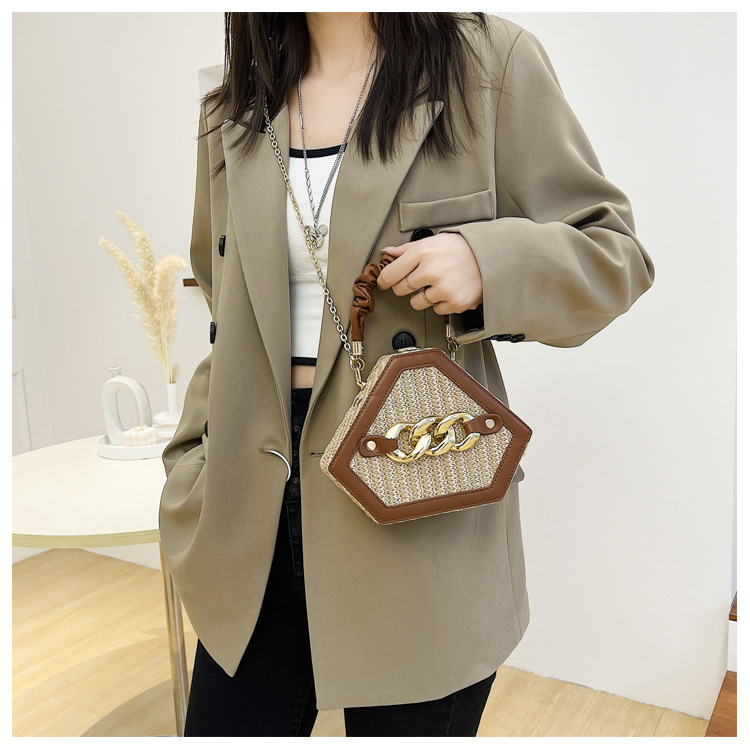 Synthetic Leather Lining Material Women's Small Straw Geometric Classic Style Lock Clasp Straw Bag