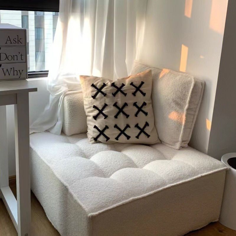 Lamb velvet white (goose down cushion)