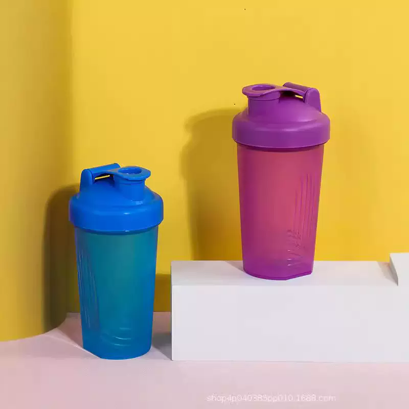 摇摇杯户外健身塑料水単白粉杯奶昔杯搅拌杯可定LOGO手摇环保材质