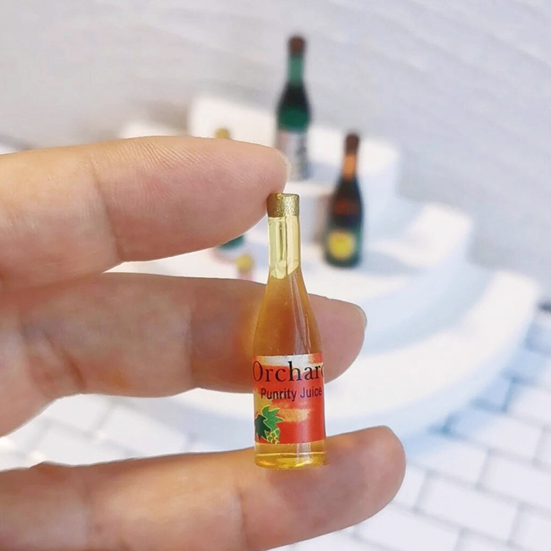Dollhouse accesorios de casa de muñecas botellas de cerveza miniatura props de disparo micro paisaje mini botella de vino D136