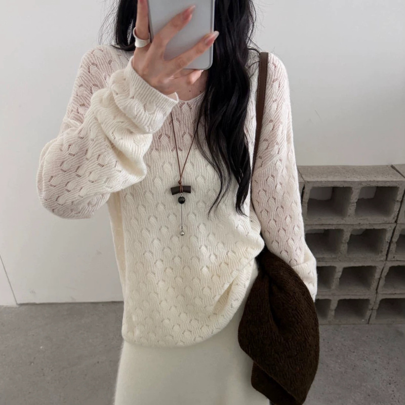Custom-made baby camel cashmere V-neck loose jacquard slimming elegant top for women, soft and cozy lazy sweater for winter Custom-made baby camel cashmere V-neck loose jacquard slimming elegant top for women, soft and cozy lazy sweater for winter