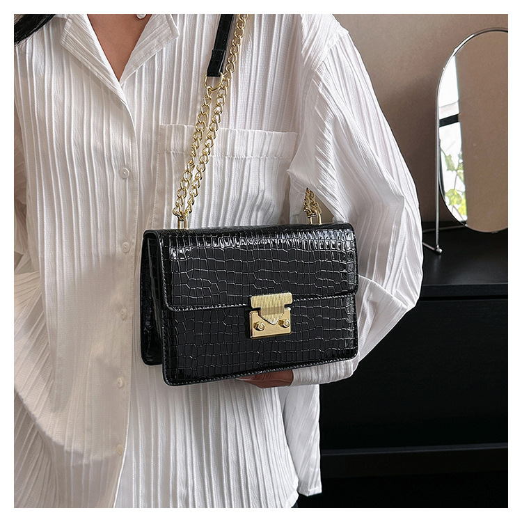 Shoulder Bag Women's Stylish Stone Pattern Chain Messenger Bag_voghion.com