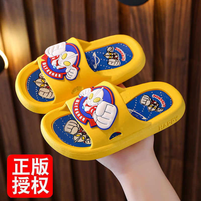 Artículos genuinos Ultraman zapatillas para niños verano niños antideslizante baño hogar bebé Superman zapatillas
