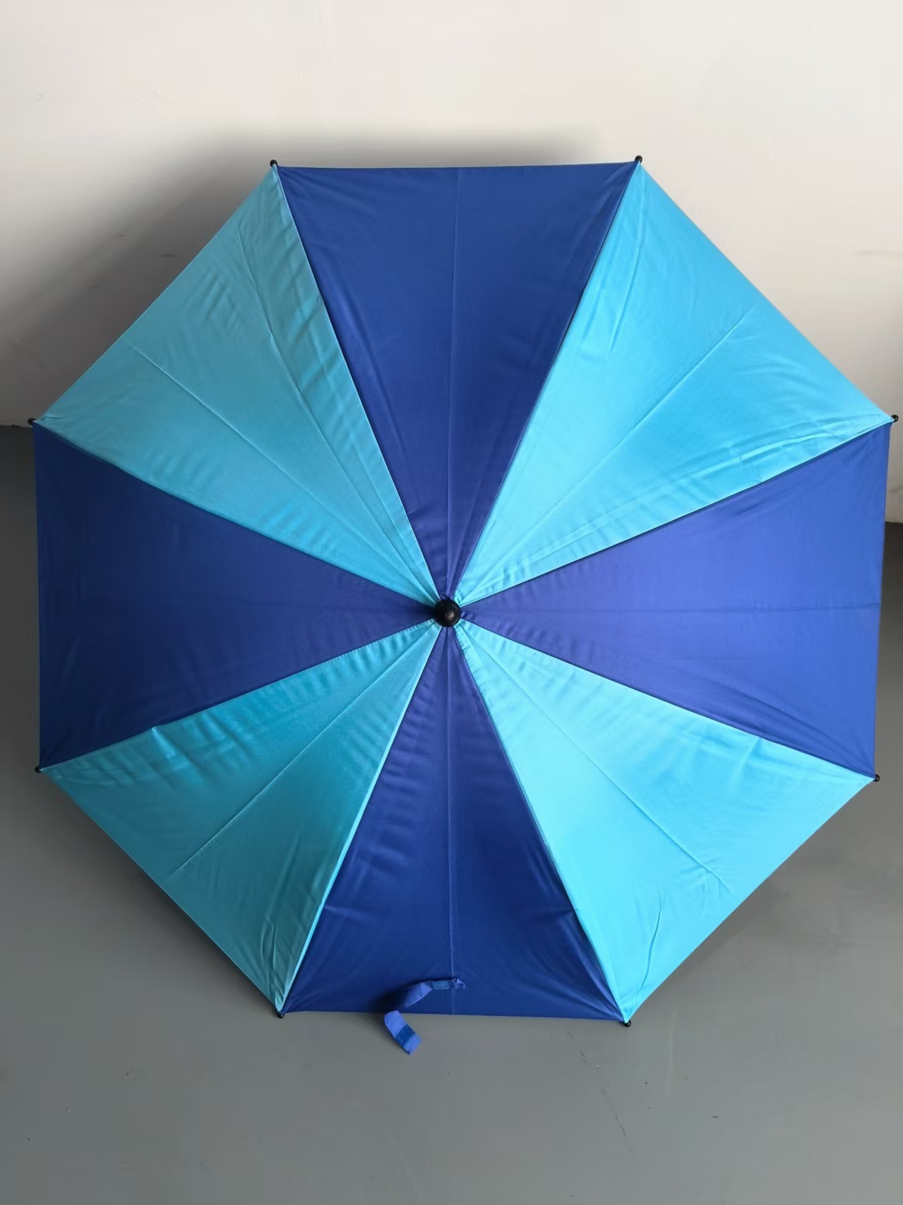 Sombrilla con Clip para Silla Giratoria 360 Grados de Aleación con Protección Solar UPF 50+ para Playa y Camping