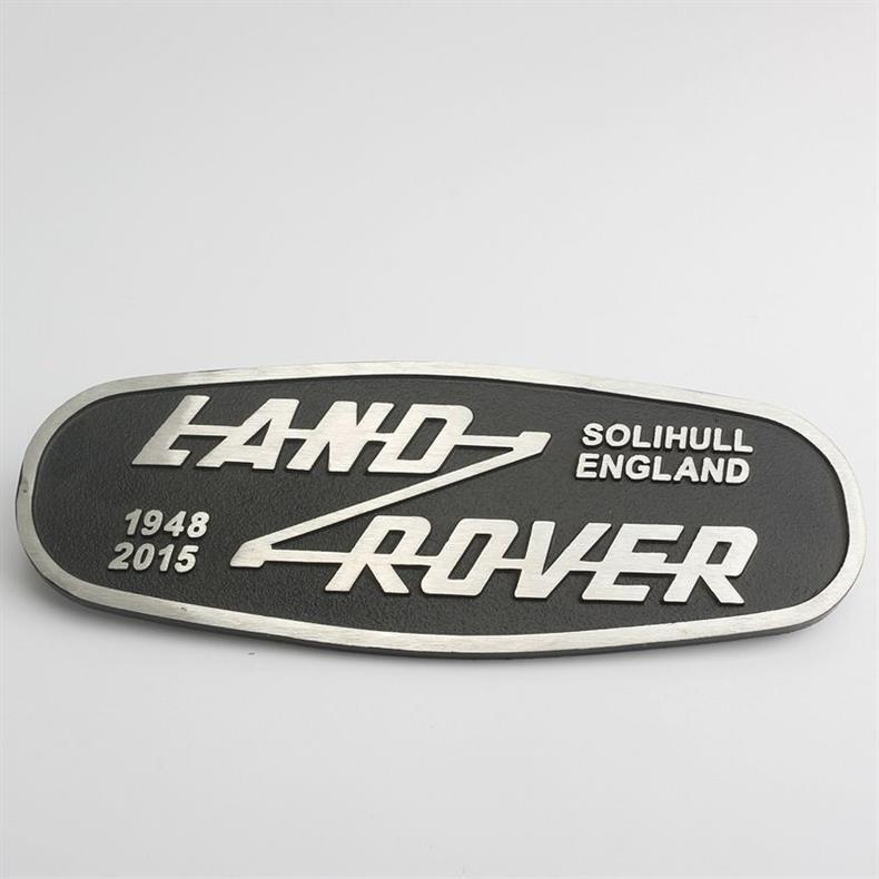 Suitable for Land Rover Defender Grille Emblem, Land Rover Car Emblem, Hood Emblem, Defender 15 Model Modified Grille Emblem