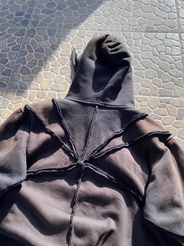 ヨーロッパとアメリカのヘビーウェイトの男性と女性の同じスタイルのストライプ刺繍パターンクロスボーダーウォッシュ加工のダメージ加工コットンパーカー|undefined