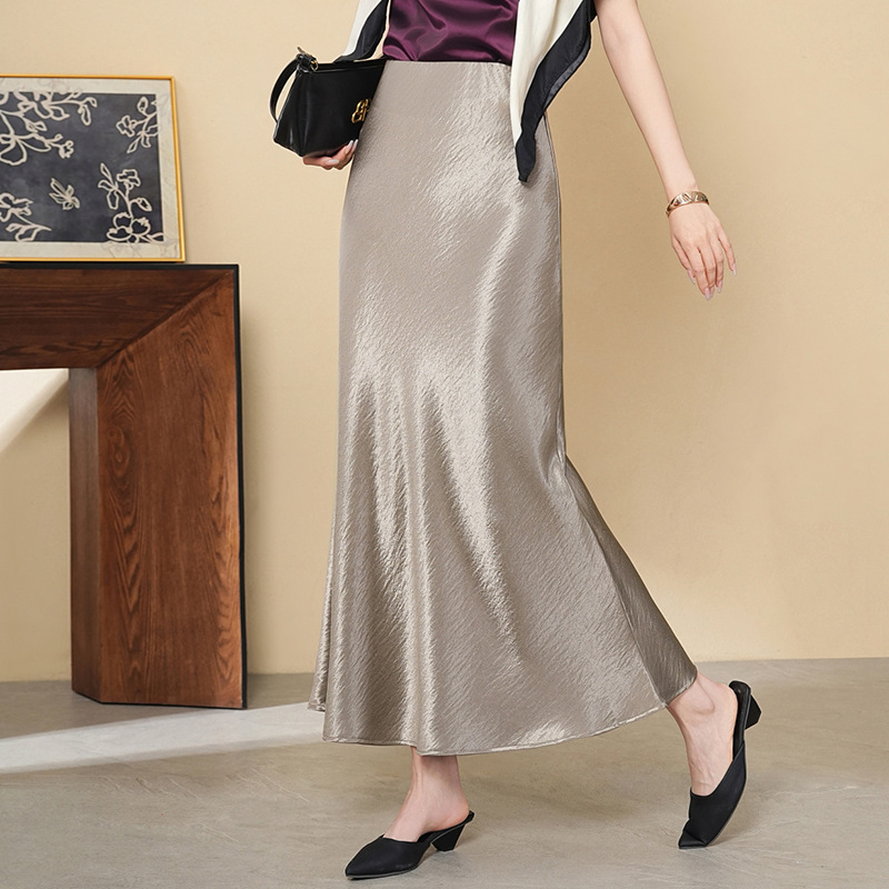 High-End Silk Satin Fishtail Skirt Celebrity Skirt Women's 2025 Spring and Summer High-Waisted Draped Elegant Hip-Hugging Mid-Length Skirt
