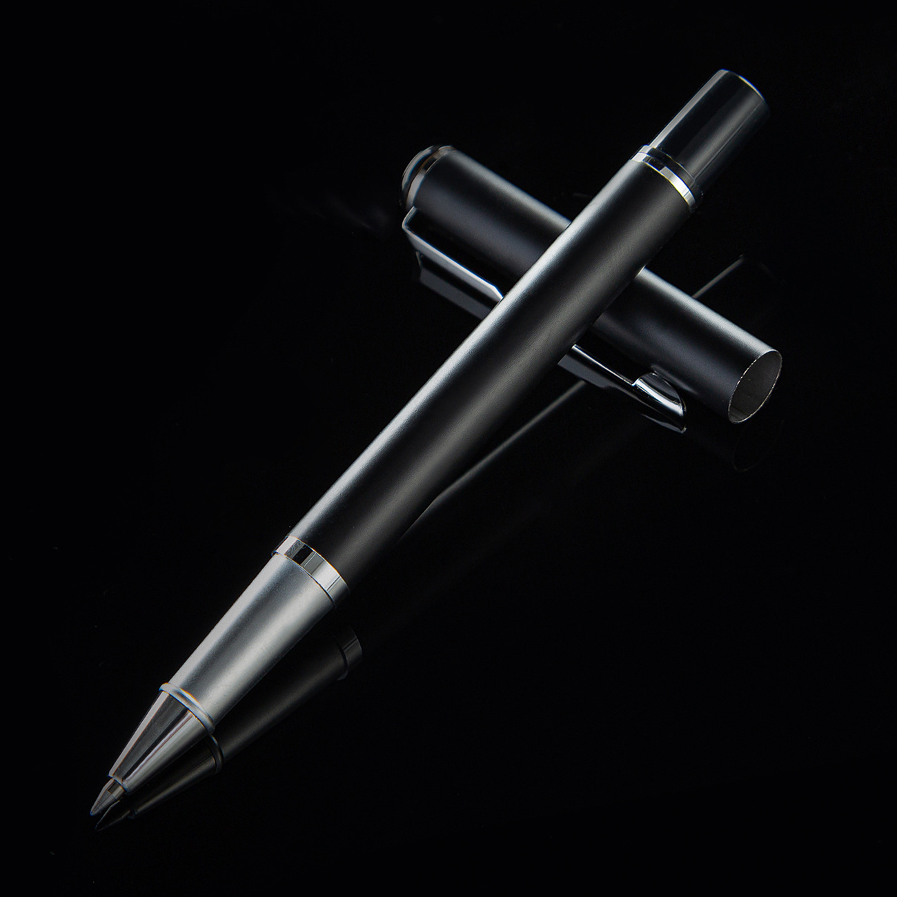 Pluma de firma de metal en stock pluma de regalo negro al por mayor de negocios pluma de gel imprimible logotipo Bolígrafo De Metal