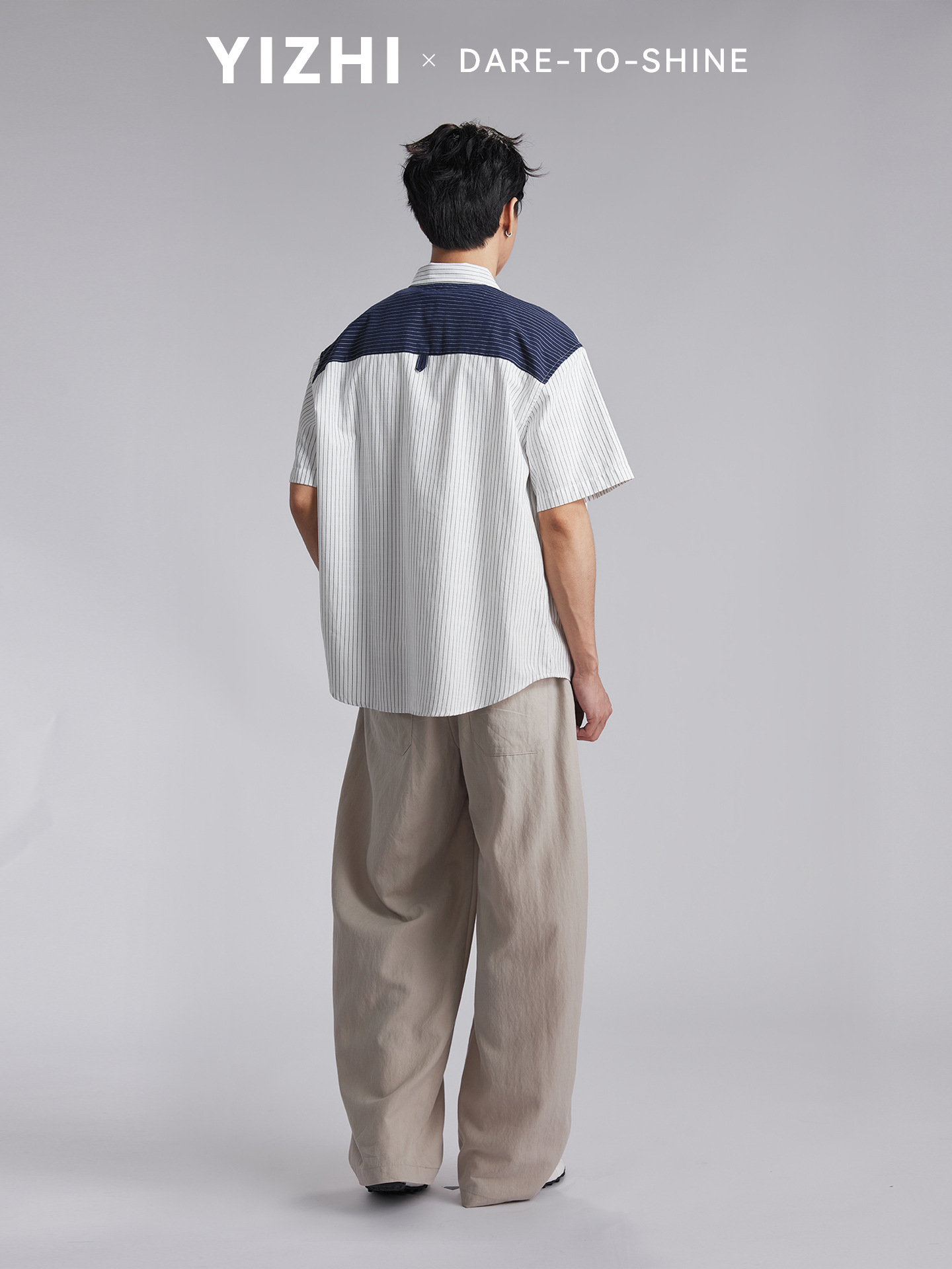 Áo sơ mi nam ngắn tay phối sọc cổ bẻ dáng rộng — Gạo trắng Bar