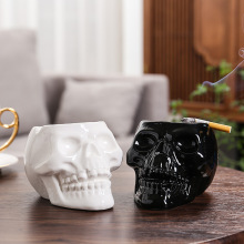创意陶瓷子骷髅头烟灰缸家用轻奢高级感防飞灰时尚个性潮流装饰摆