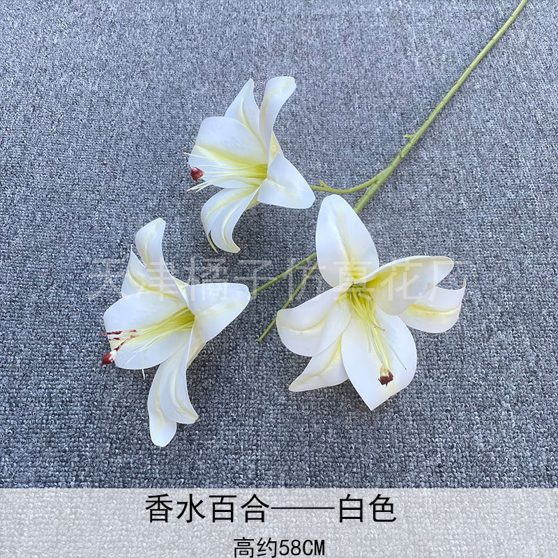 Flores de boda de alta calidad de flores de madera verde de bambú y lirio de pino masson de alta calidad