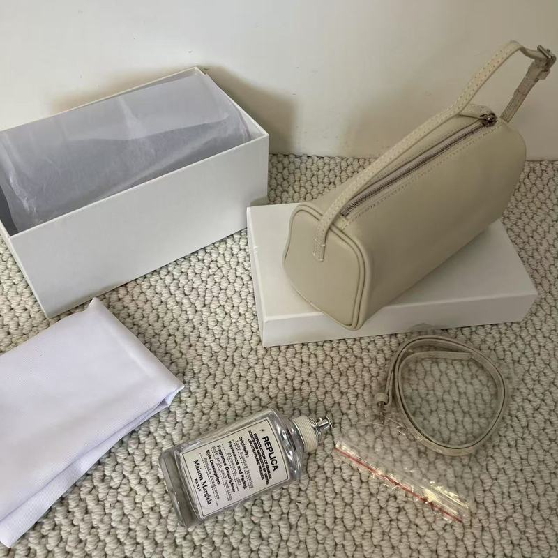 Theアップグレード版の中に羊皮row牛革のペンの筒の包みの反絨皮のわきの下の包みの90sの小さい方の包みの本革の手提げ|undefined