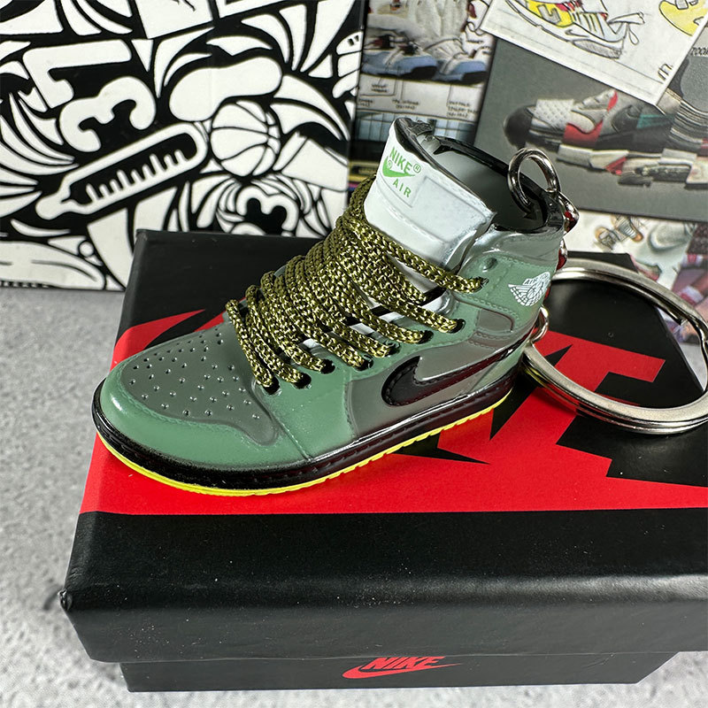 75. green lobster + box