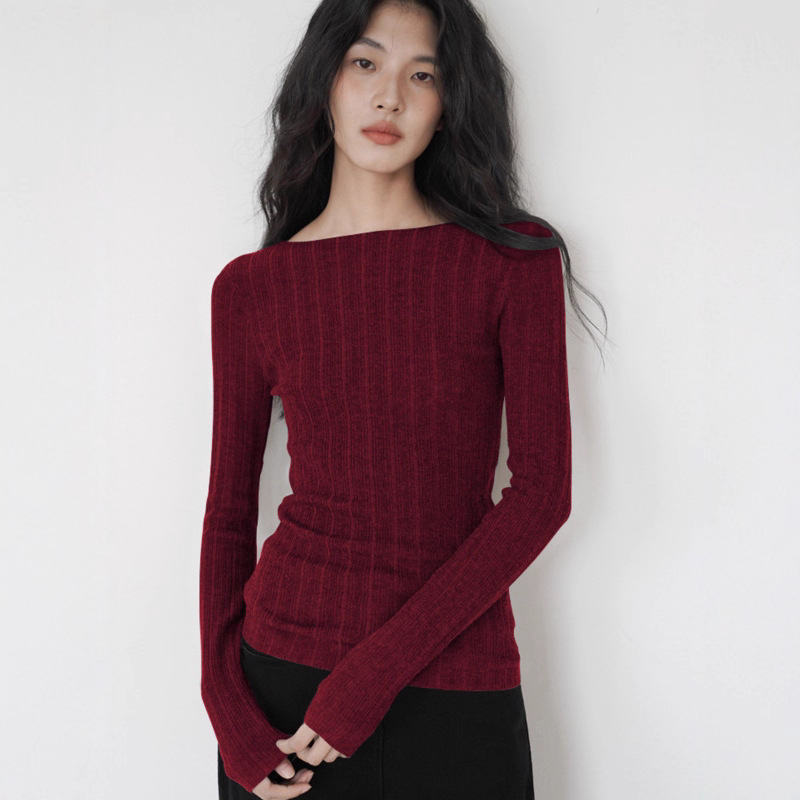 French-Style Retro Burgundy Knitted Off-Shoulder Sweater for Women, Autumn and Winter Old Money Style Slim-Fit Base Shirt Top