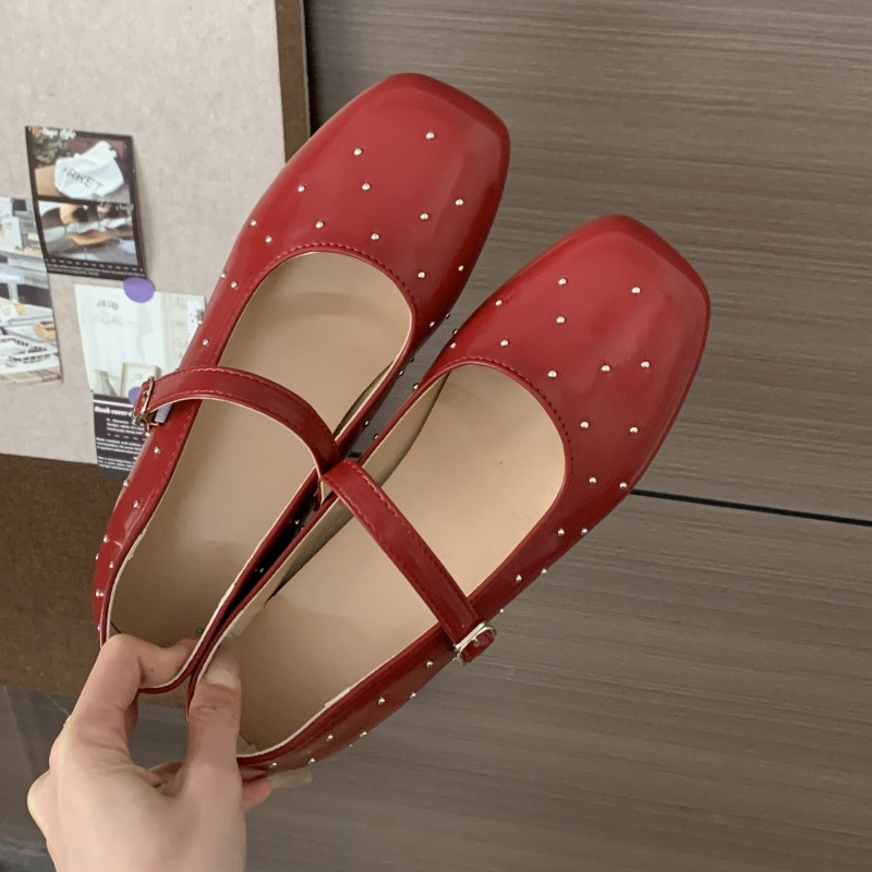 빨간색