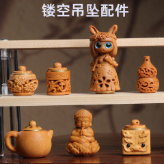 バービー白檀沈香木彫り動物木製工芸品彫刻サシェハンドピースクリエイティブ diy 車バッグぶら下げ