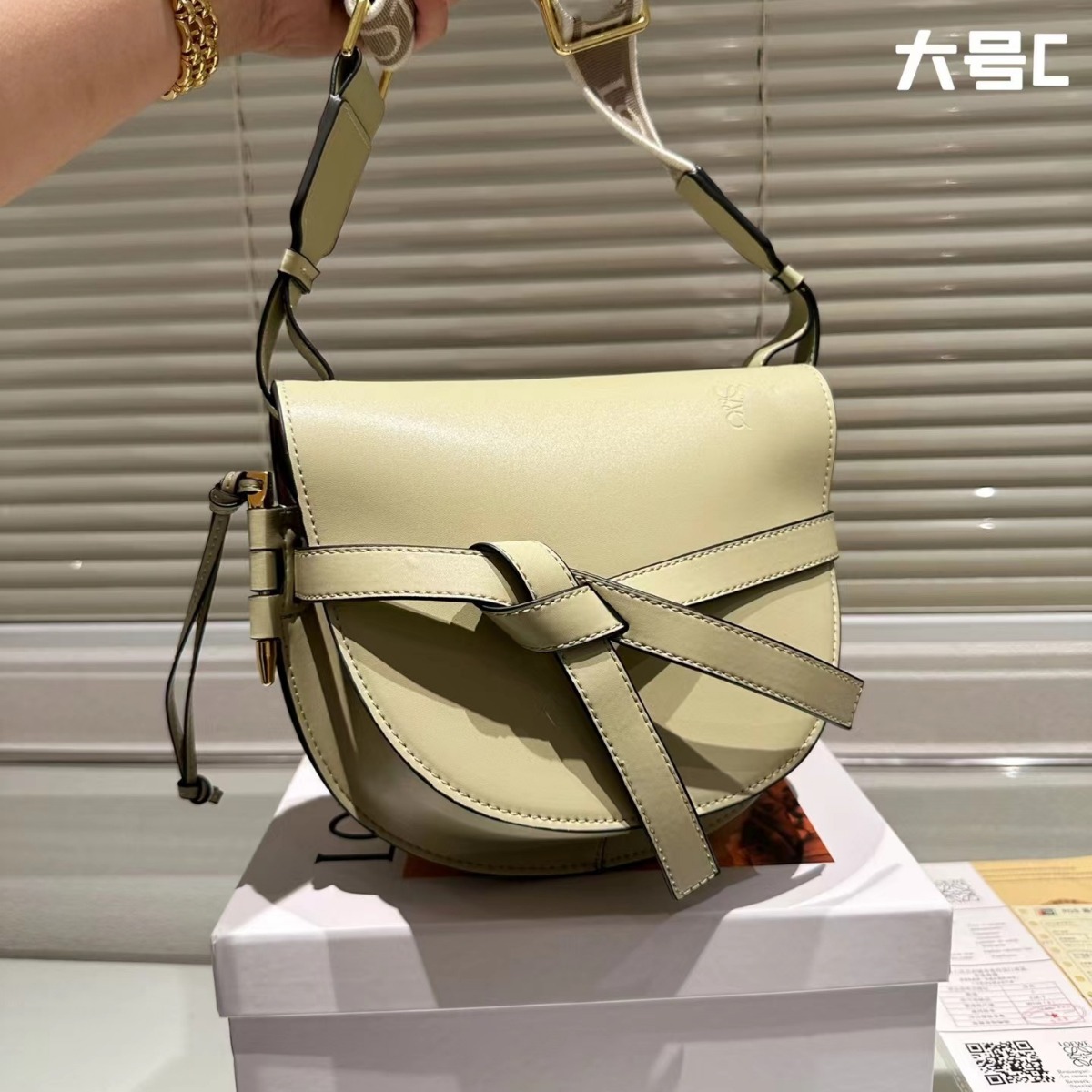 2024 Light Luxury Trendy Brand Luo Jia Retro Saddle Bag Fashion Classic Wide Strap Mini Shoulder Crossbody Bag For Women - Thumbnail 3