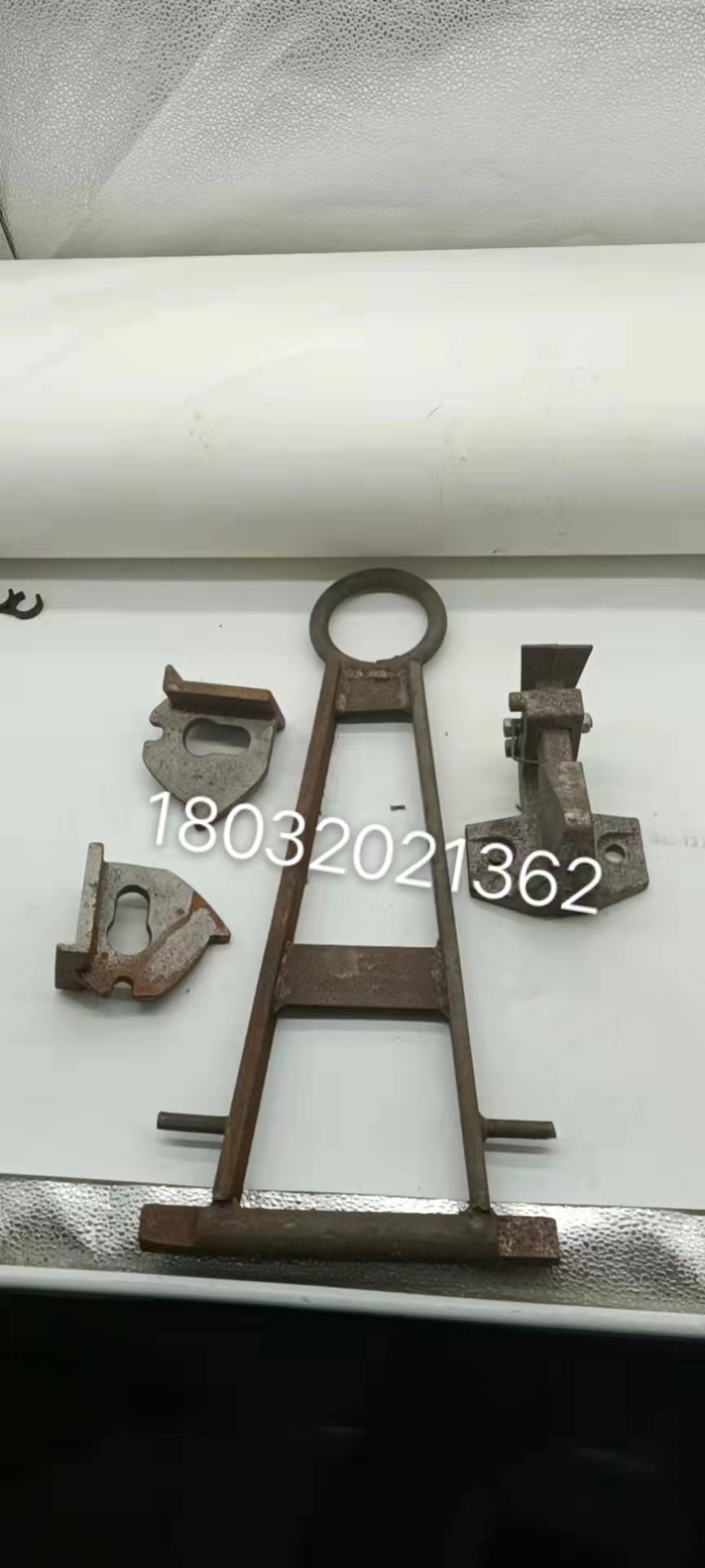 工装车铸钢牵引挂钩拖挂钩仓储笼周装箱物流台车料架牵引装置