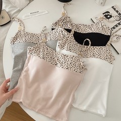ルースと同じスタイルのヒョウ柄キャミソール、インナーとして着用できる、女性らしい通気性のあるナイロン素材のブラトップ、胸パッド付きブラトップタイプ
