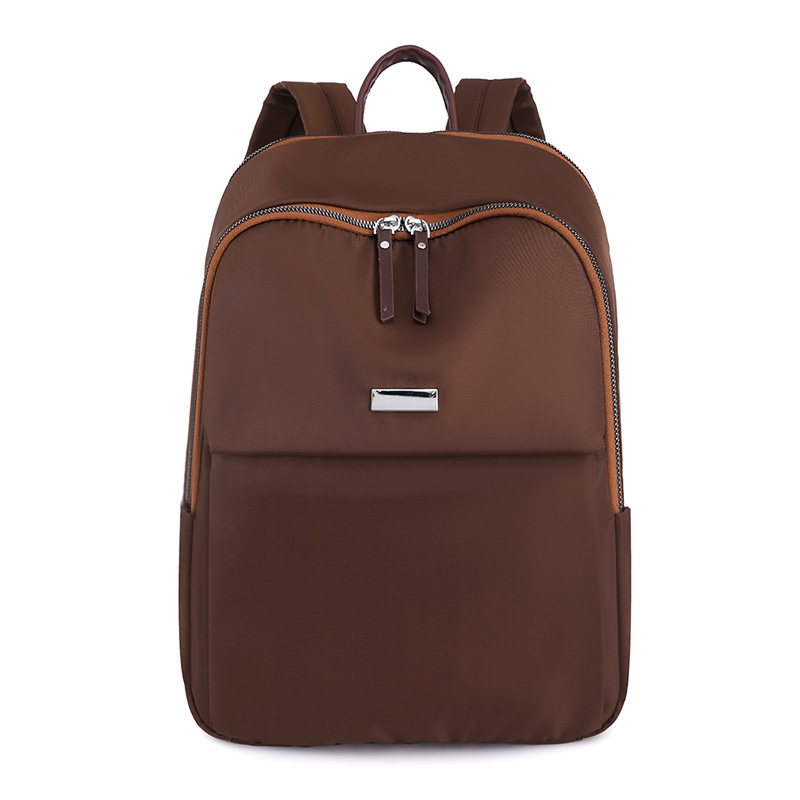 Mochila de nailon para mujer 2023 nuevo estilo casual mochila de viaje de gran capacidad moda mochila de computadora salvaje al por mayor