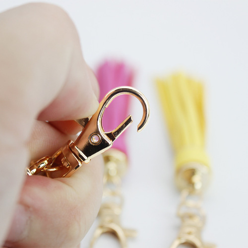 Amazon PU handwoven colorful bag pendant keychain pendant car accessories accessories bracelet decorations