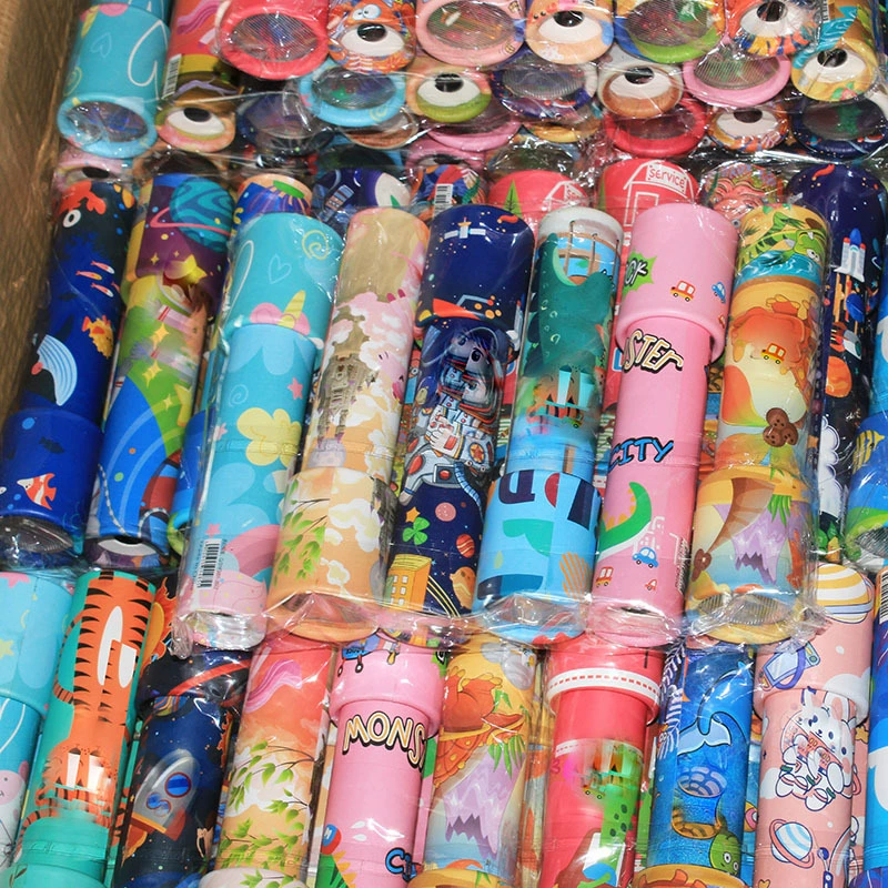 Детская ностальгическая игрушка Разнообразие мультфильмов волшебный калейдоскоп вращающийся Забавный цветочный тюбик 61 подарок оптом