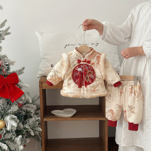 婴幼儿衣服秋冬宝宝棉服周岁百天拜年服加厚福利园山水画分体套装