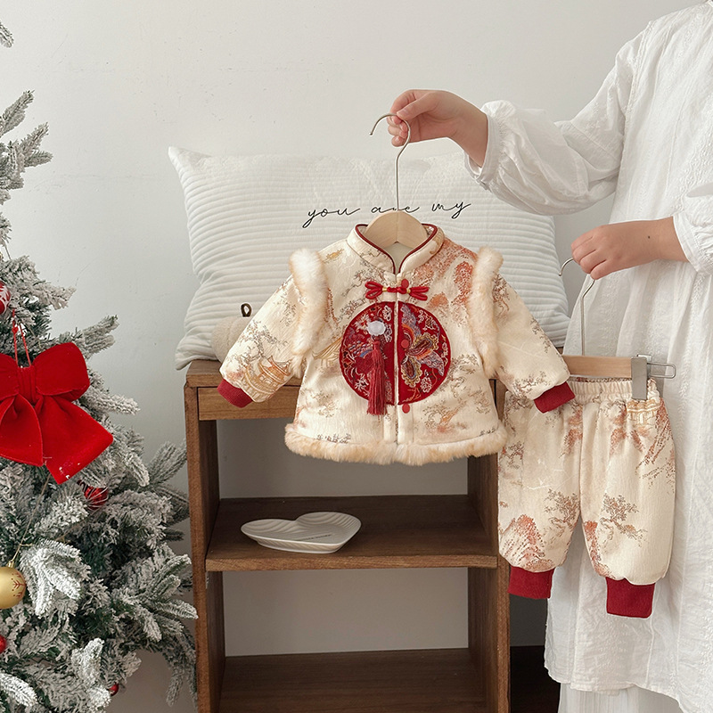 婴幼儿衣服秋冬宝宝棉服周岁百天拜年服加厚福利园山水画分体套装