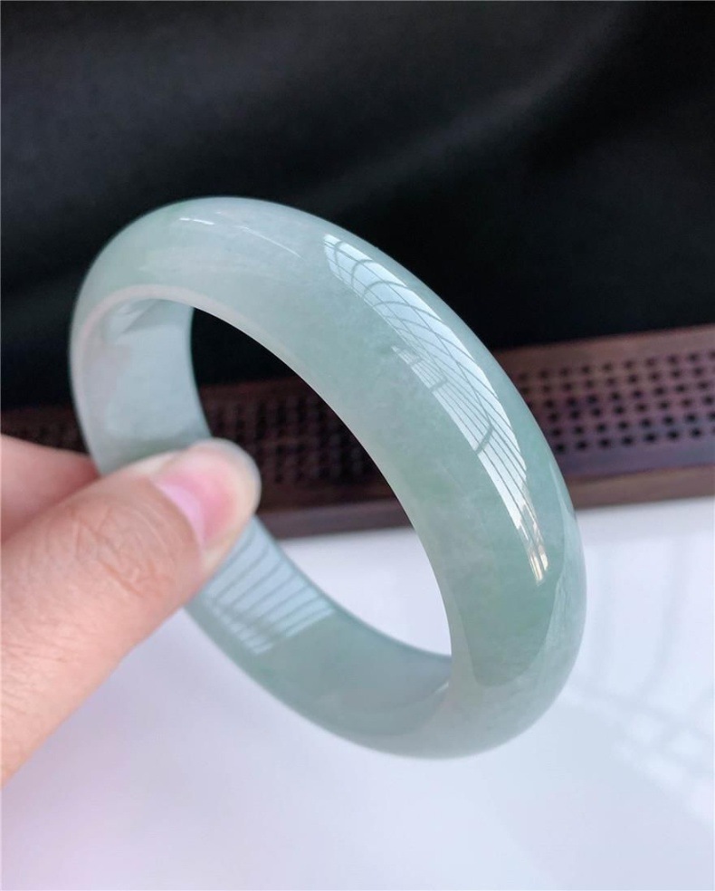 Vòng tay ngọc bích tự nhiên băng đơn sắc phiên bản rộng, dáng tròn mảnh, cao cấp chi tiết 10