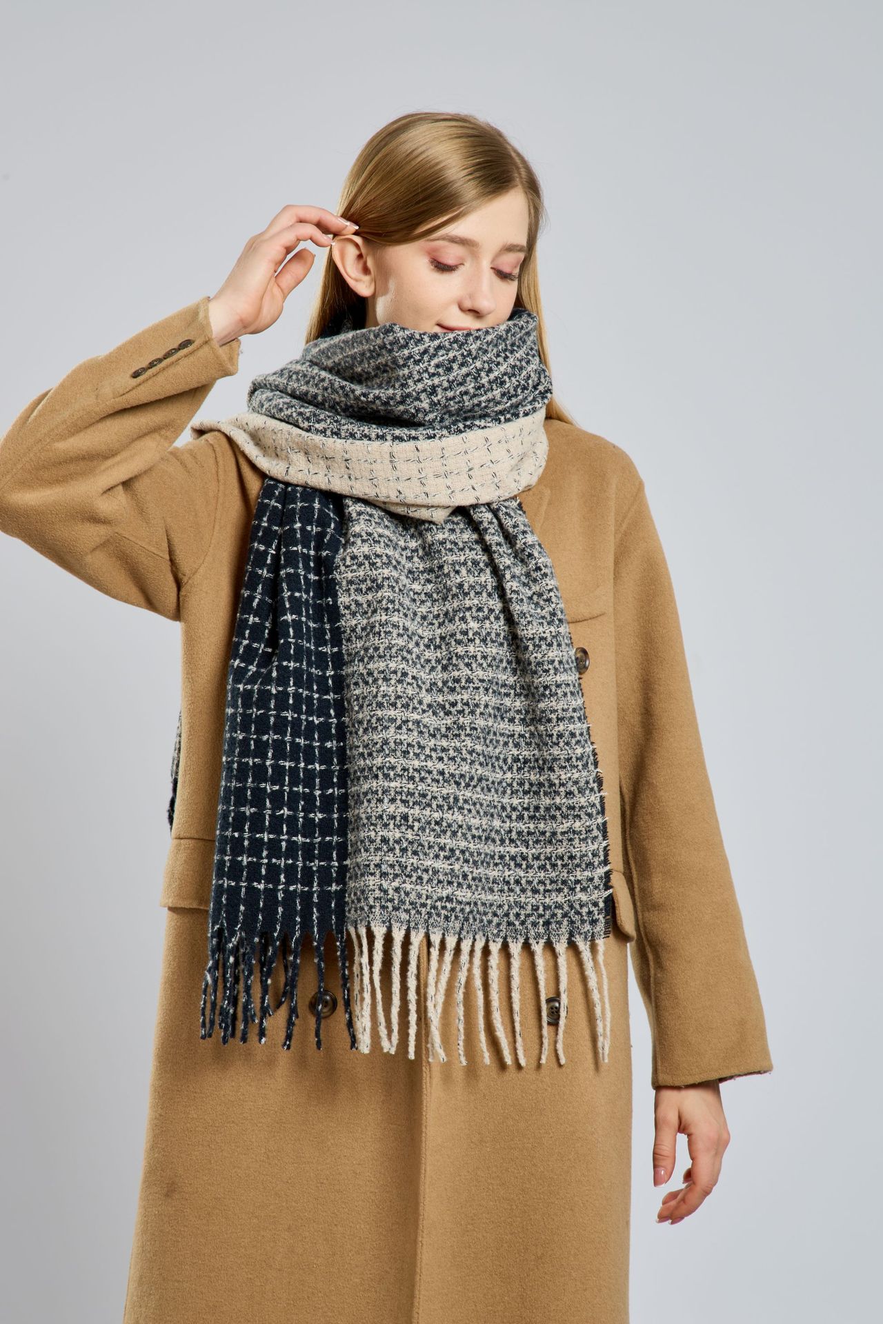 Mujeres Casual Color Sólido Poliéster Borla Bufanda display picture 8