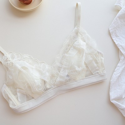 화이트 싱글 피스