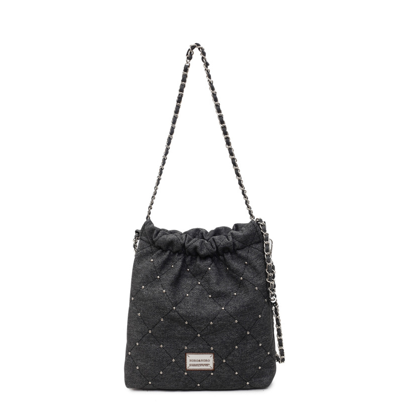 Bolso de cubo Xiaoxiangfeng 2025 nuevo bolso de cadena remache bolso de hombro de mezclilla bolso de mensajero bordado de diamantes mujer