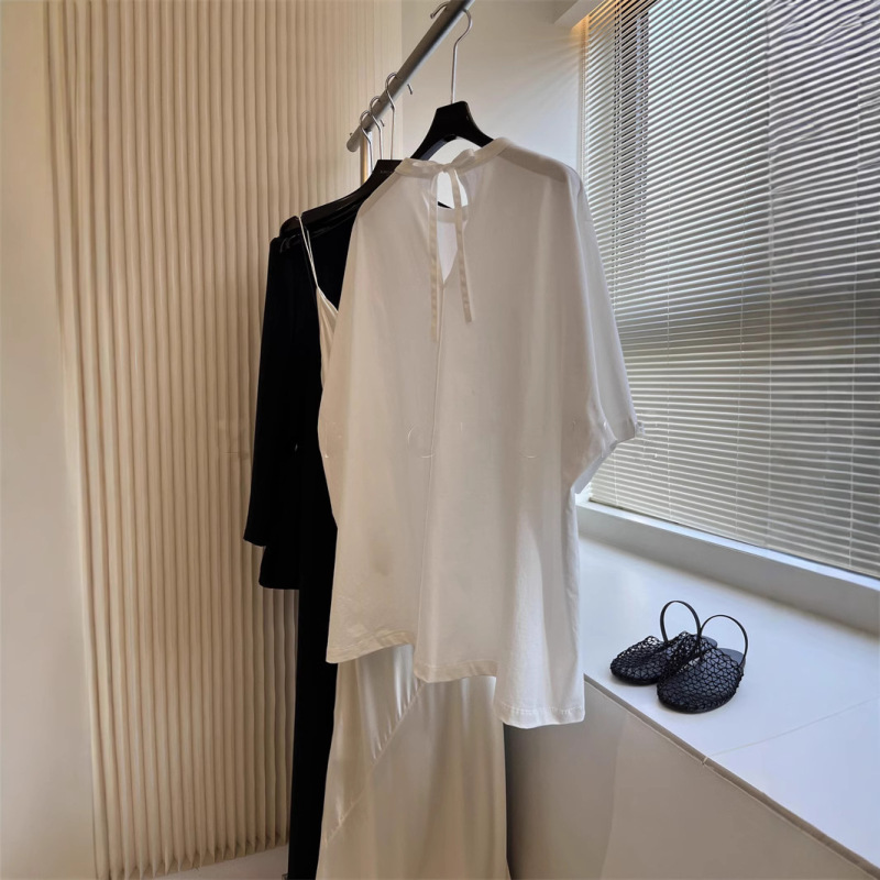 The back of the clothing record has scenery, mediocre and lazy large silhouette lace-up ribbon, cotton lace-up five-point sleeve T-shirt, a generation of hair